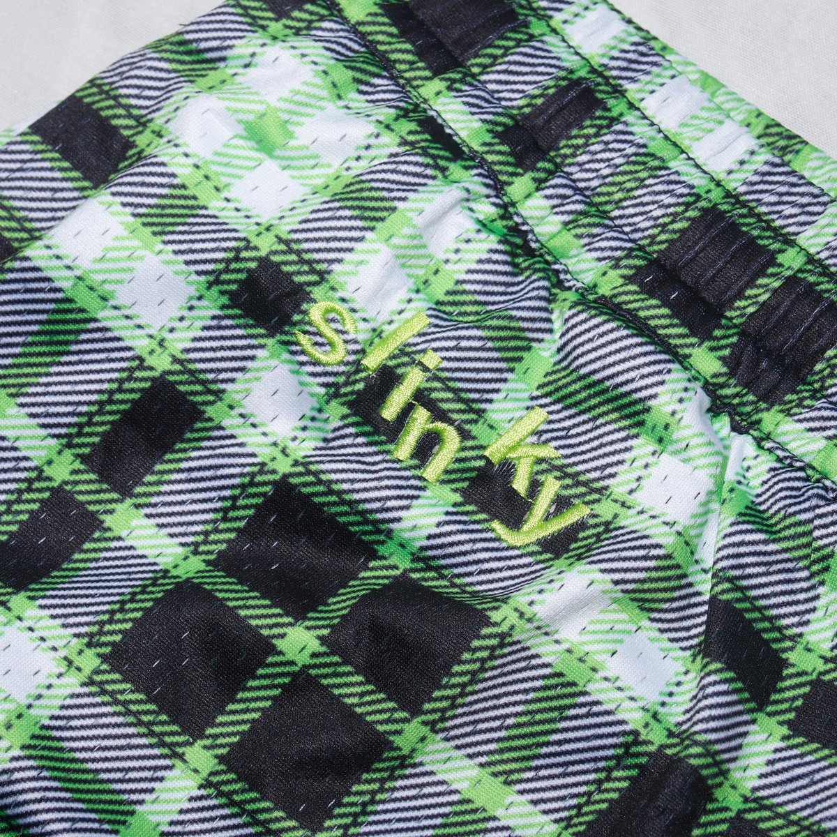 Mouse Mesh Short - Green Plaid – slinky2020